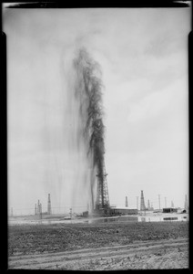 Gusher at Dominguez Oil Field, Long Beach, CA, 1925