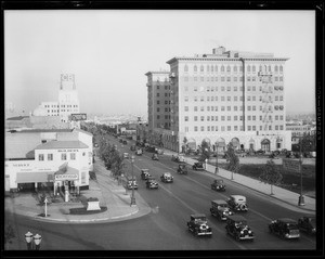 Traffic on Wilshire Boulevard from KEJK towers, Beverly Hills, CA, 1930