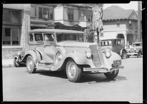 Wreck damage to Studebaker, Los Angeles, CA, 1933