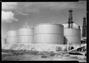 Tanks at Signal Hill, CA, 1930