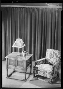 Invincible radio, cheese table model, Southern California, 1930