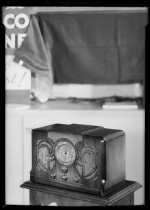 Radios & ironer, Southern California, 1935