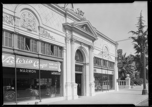 Pelton Motor Company, Marmon cars, exterior of building, Southern California, 1925