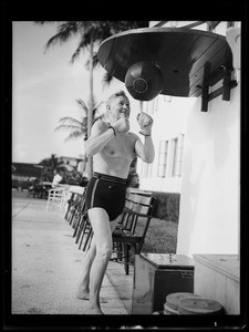 Mr. Bragg in Miami Beach, FL, 1940