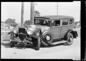 Willys-Knight and Essex at Cidmers Garage and intersection, Southern California, 1931