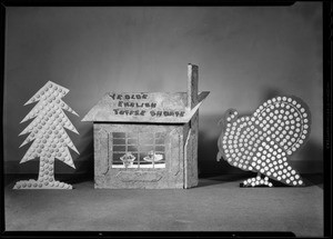 Turkey and Christmas tree display, Southern California, 1930