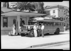 Bus to Chicago, uses Signal gas, Southern California, 1933