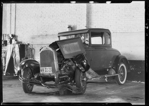 Wrecked Willys-Knight, Southern California, 1932