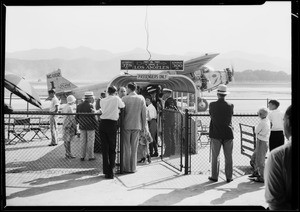 Odd shots, loading platform, Southern California, 1929