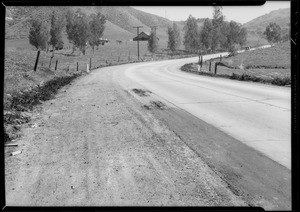 Scene of accident on road, 1 3/4 miles west of Calabasas, Mr. Follet - assured, Southern California, 1935