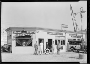 Employees & station, Le Doux Road & Wilshire Boulevard, Beverly Hills, CA, 1930