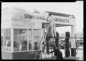 Cleaning Standard service station at West 12th Street and South Broadway, Los Angeles, CA, 1934