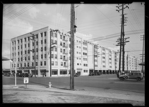 Building on northeast corner of 9th Street