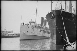 Steamboat Yale arrives at berth, San Pedro, CA