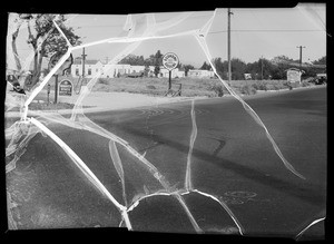 Victory Boulevard and Western Avenue, showing skid marks, Glendale, CA, 1936