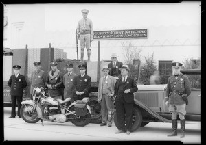 Moving safety deposit from Compton branch, Southern California, 1933