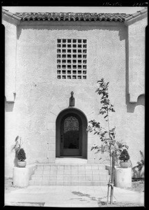 Apartment houses on 8th Avenue Market Building, Southern California, 1928