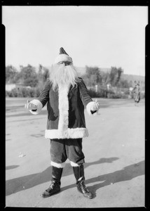 Marmon cars & Santa Claus, Southern California, 1926