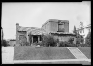 Large homes, 833 South Windsor Boulevard, southeast corner of Wilshire Boulevard and South La Brea Avenue, 1650 Victoria Avenue, 6447 5th Avenue, Los Angeles, CA, 1925