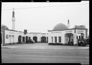 Service station, North Alexandria Avenue & Hollywood Boulevard, Los Angeles, CA, 1932