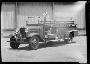 Pasadena Water Department truck, Southern California, 1932