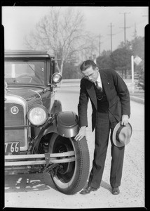 Nash owner and Dayton tires, Southern California, 1931