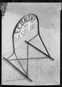 Economy gas curb sign, Wilshire Oil Co., Southern California, 1930