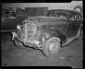 Wrecked 1937 Pontiac sedan and 1932 Ford coupe, 11562 Santa Monica Boulevard, Los Angeles, CA, 1940