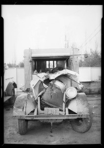 Roger Jessup, assured, Mack truck, claimant, Bert Ball, Fageol truck, Southern California, 1934