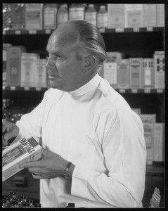 Medicine salesman, "fit at 50", Southern California, 1935