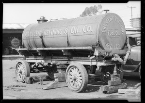 Crescent Oil & Refining Company trailer, Southern California, 1935