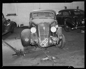 1935 Plymouth coupe, Los Angeles, CA, 1940