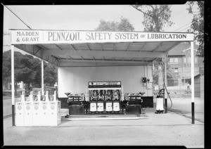 Madden & Grant lubricating service, Pennzoil, Southern California, 1933