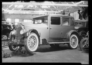 Kissel sedan, owner Mary Wirth, Southern California, 1933