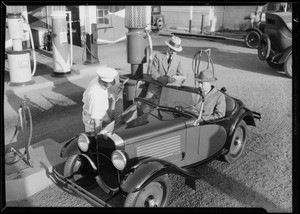 Austin filling up on economy for test run, Wilshire Oil Co., Southern California, 1930