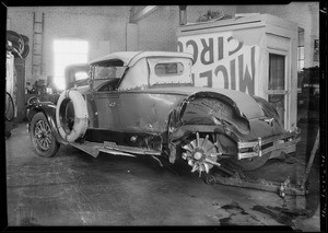 Howard Davis' Pierce Arrow at Globe Garage, Southern California, 1933