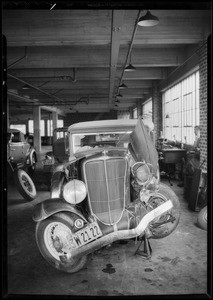 Auburn sedan, Getchel & Son Incorporated owners, Southern California, 1934