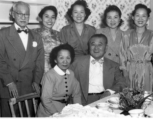 Jason Lee, Marie Song, his father, their daughters and daughter-in-law
