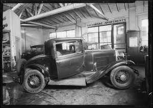Buick sedan, owner - Nick Lewis, Chevrolet coupe, owner - Hobbs, Southern California, 1934