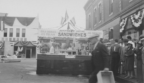 Armistice Day Parade, Plaza Square, Orange, California, ca. 1929