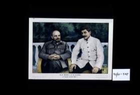 V. I. Lenin i I. V. Stalin v Gorkakh letom 1922 g