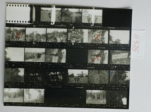 Overseas Weekly Contact Sheet 11325
