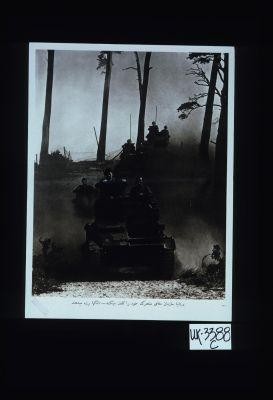 Britain perfects her mobile defence organization - tanks on manoeuvers. [in Persian]