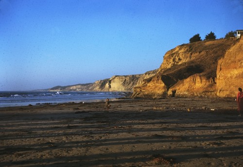 La Jolla coastline north of Scripps Pier