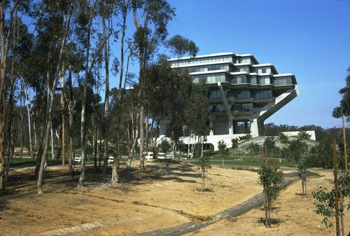 Central Library, UC San Diego