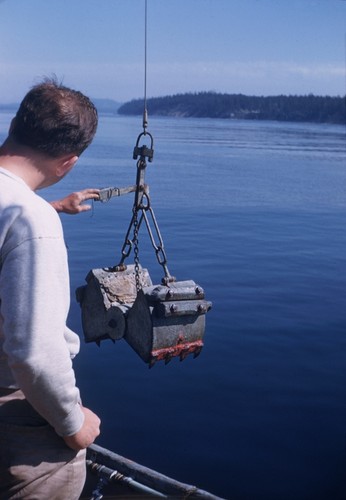 [Friday Harbor] Heavy Grab Sampler ready for lowering, VII-21-50