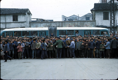 Interested Crowd (Wuxi)