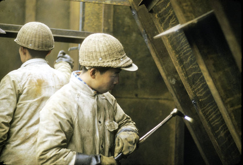 Shanghai Shipyard: Welders