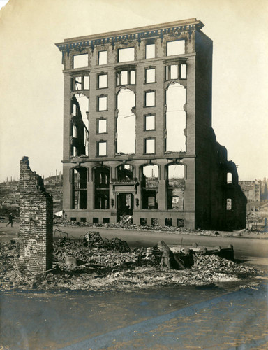 Marie Antoinette apartment building, San Francisco Earthquake and Fire, 1906 [photograph]