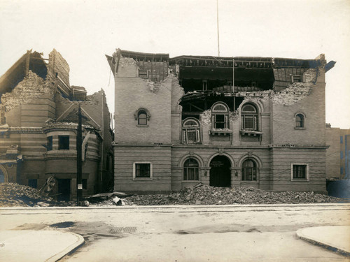 Albert Pike Memorial Chapel and Synagogue, San Francisco Earthquake and Fire, 1906 [photograph]